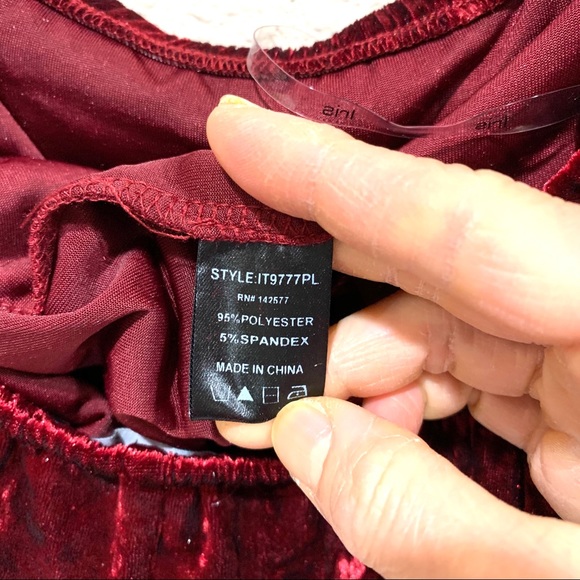 Plus Size Off Shoulder Velvet Bodysuit (NWT) - Picture 15 of 15